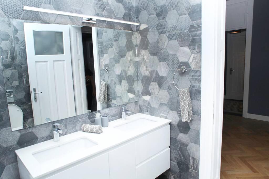 *Citadel* 2Br - City Center Szófia Kültér fotó